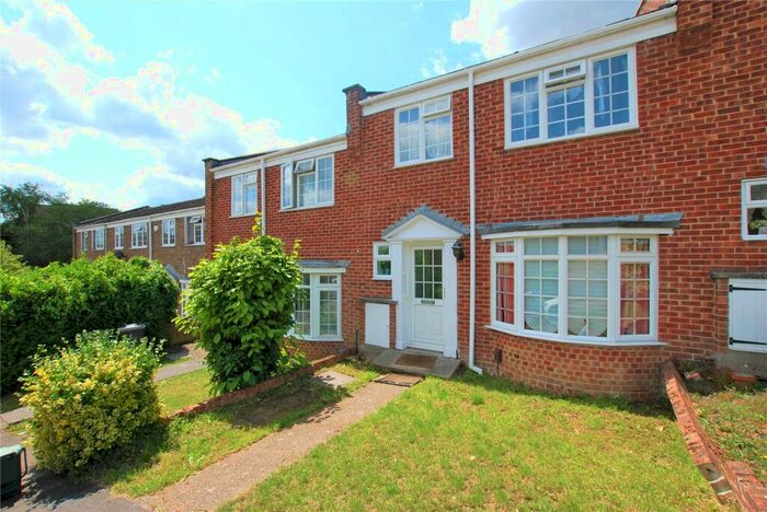 3 Bedroom Terraced House To Rent In Lynwood, Guildford, Surrey, GU2