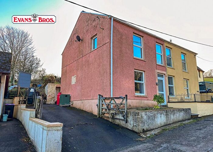 4 Bedroom Property For Sale In Llansteffan, Carmarthen, SA33