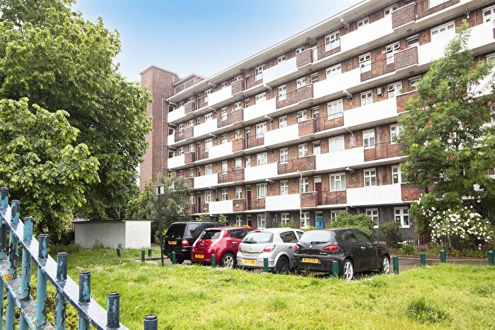 3 Bedroom Flat To Rent In Kirtley House, Thessaly Road, London, SW8