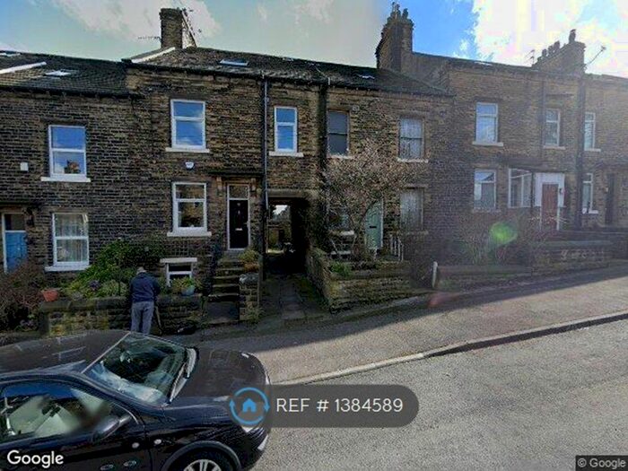 2 Bedroom Terraced House To Rent In Milford Place, Bradford, BD9