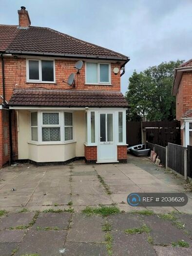 3 Bedroom Semi-Detached House To Rent In Fieldhouse Road, Birmingham, B25