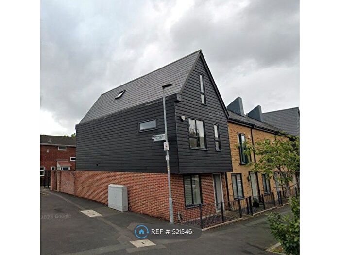 3 Bedroom End Of Terrace House To Rent In Old Lane, Manchester, M11