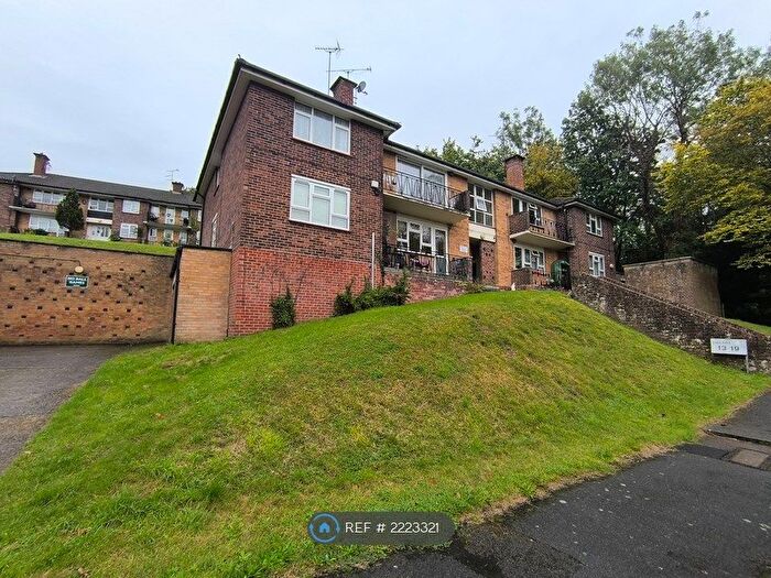 3 Bedroom Flat To Rent In Clement Close, Purley, CR8