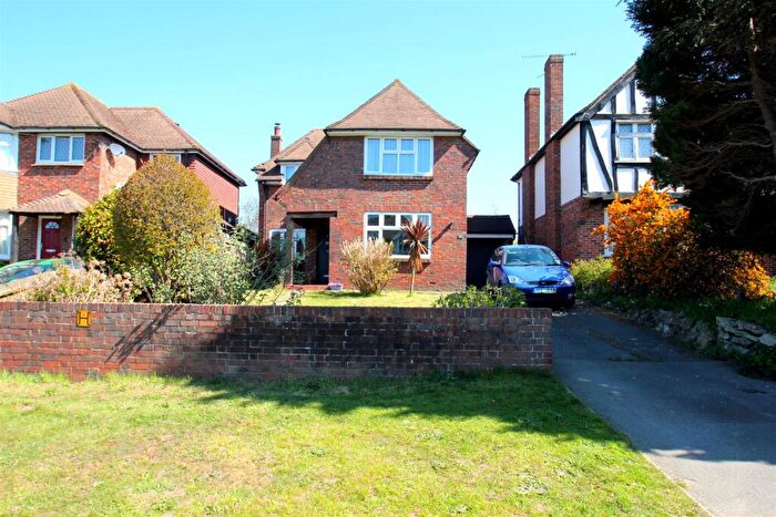 4 Bedroom Detached House To Rent In North Way, Penenden Heath, Maidstone, ME14
