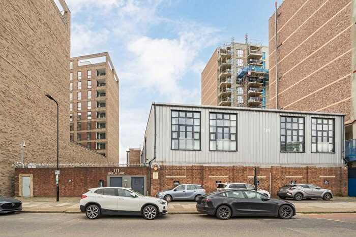 Studio To Rent In Bollo Lane, Acton, W3