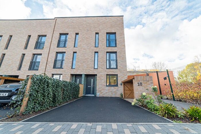 3 Bedroom Town House For Sale In Collyhurst Village, Collyhurst, Manchester, M40