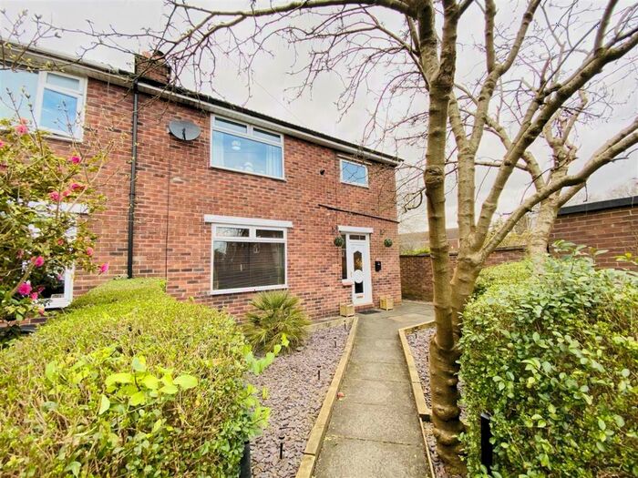 3 Bedroom End Of Terrace House To Rent In Ash Road, Northwich, CW8