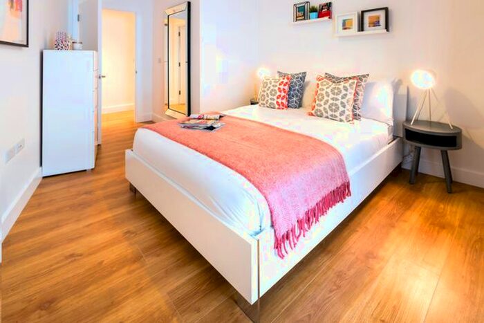 1 Bedroom Flat To Rent In Station Road, London, SE13