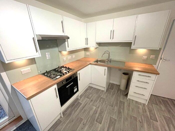 1 Bedroom Flat To Rent In Longfleet Road, Poole, BH15