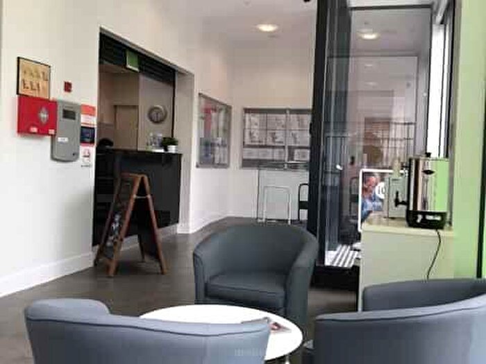 1 Bedroom Flat To Rent In Silver En Suite, Abacus House, Brighton, BN1