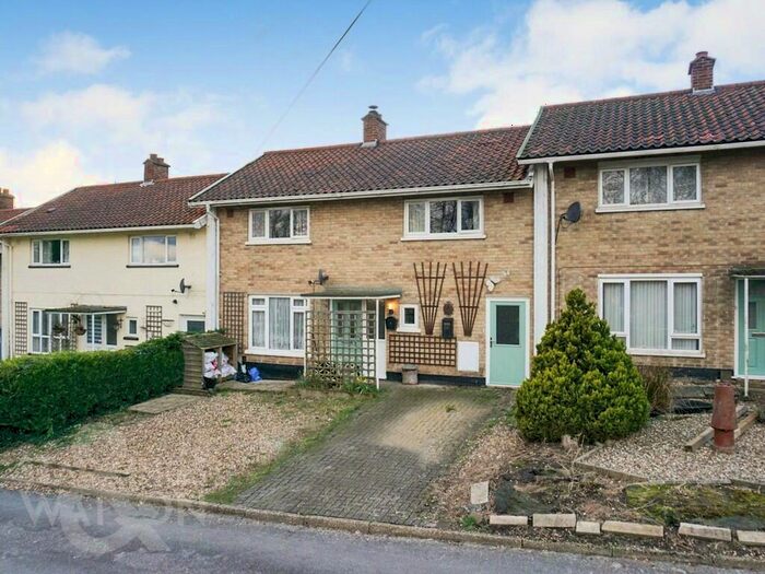 3 Bedroom Terraced House For Sale In The Woodyard Square, Woodton, Bungay, NR35