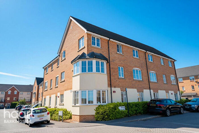 2 Bedroom Flat For Sale In Genas Close, Barkingside, IG6