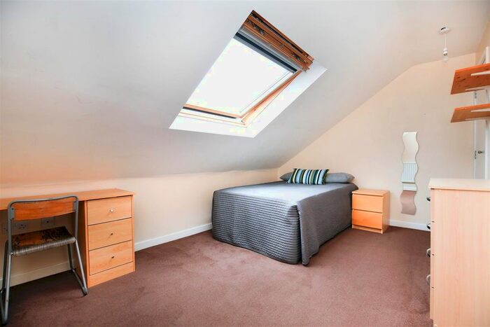 5 Bedroom Terraced House To Rent In Warwick Street, Heaton, Newcastle Upon Tyne, NE6
