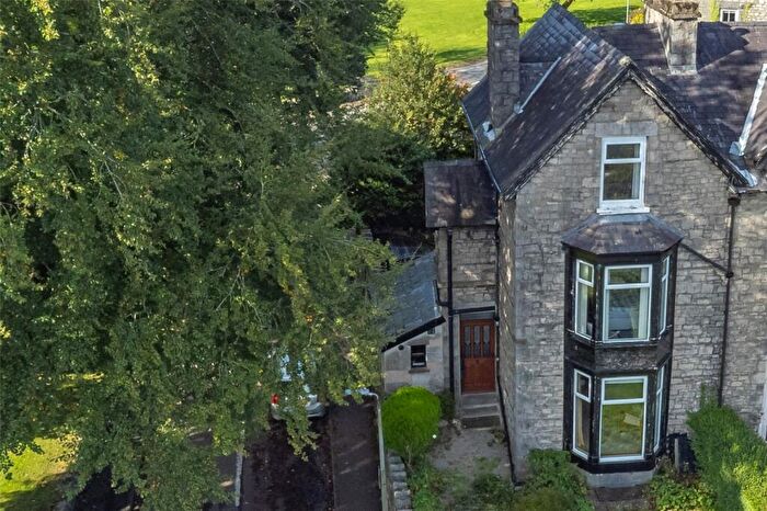 4 Bedroom End Of Terrace House For Sale In Green Close, Kendal, Cumbria, LA9