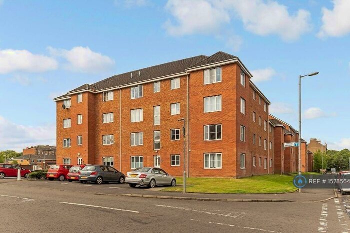 2 Bedroom Flat To Rent In Tullis Gardens, Glasgow, G40