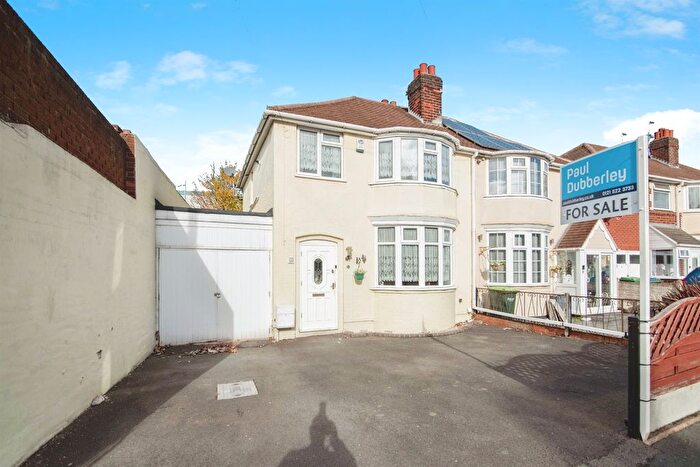 3 Bedroom Semi Detached House For Sale In Moat Road, Tipton, DY4