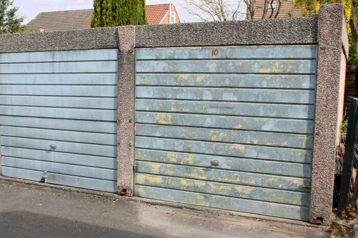 Property To Rent In Rossett Drive, Davyhulme, Trafford, M41