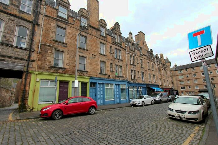 2 Bedroom Flat To Rent In Howden Street, South Side, Edinburgh, EH8
