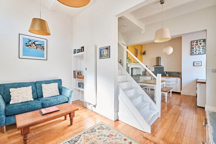2 Bedroom Flat For Sale In Shakespeare Passage, Margate, CT9