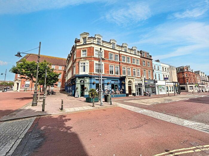 2 Bedroom Flat To Rent In Devonshire Road, Bexhill On Sea, TN40