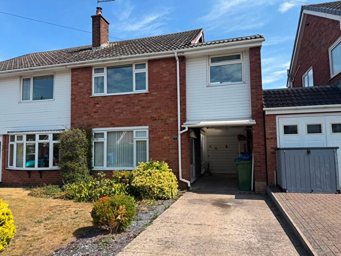 3 Bedroom Semi-Detached House To Rent In Leacroft Road, Penkridge, ST19