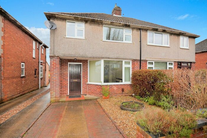 3 Bedroom Semi-Detached House To Rent In Beech, Botley, OX2