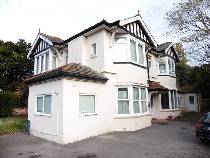 2 Bedroom Apartment To Rent In Annerley Road, Bournemouth, Dorset, BH1