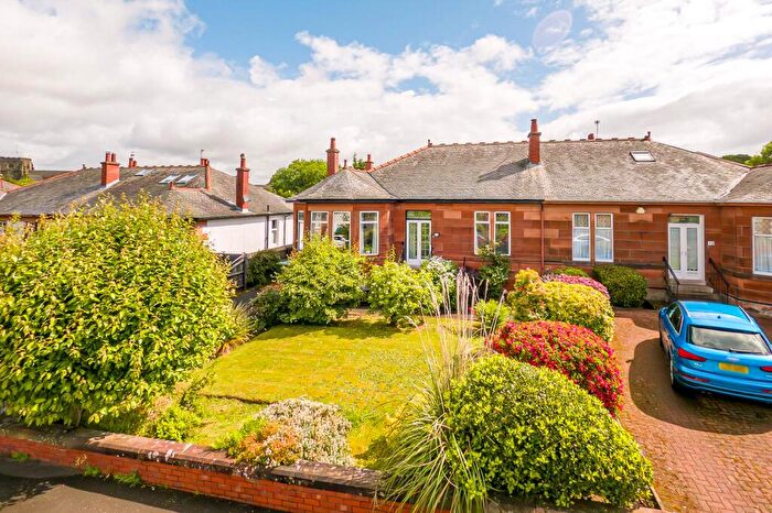 3 Bedroom Semi-Detached House For Sale In Elmore Avenue, Cathcart, Glasgow, G44