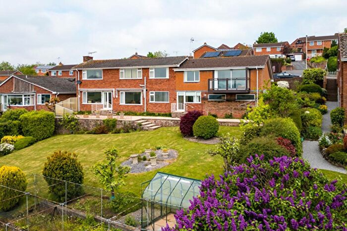 5 Bedroom Detached House For Sale In Alexandra Way, Crediton, EX17