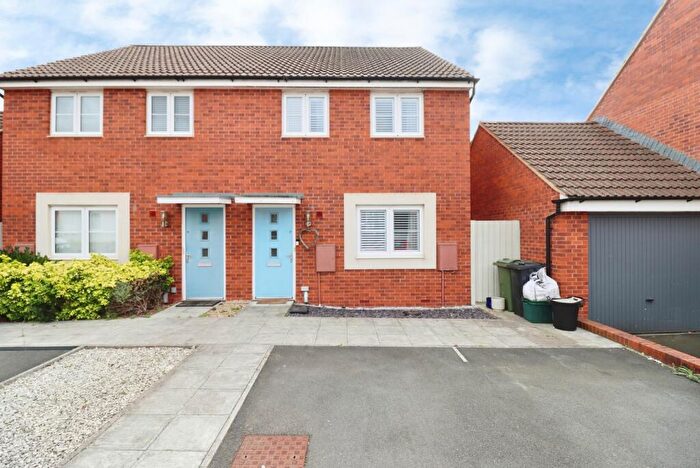 3 Bedroom Semi Detached House For Sale In Valerian Street, Lyde Green, Bristol, BS16