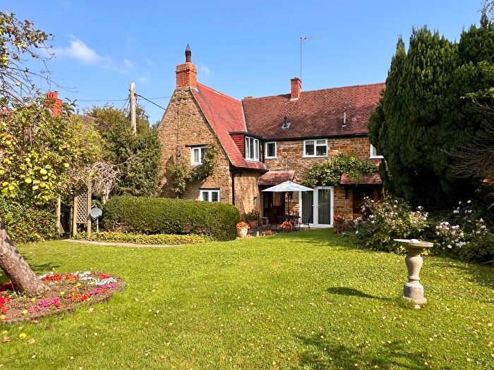 4 Bedroom Detached House For Sale In Butchers Lane, Boughton, Northampton, NN2