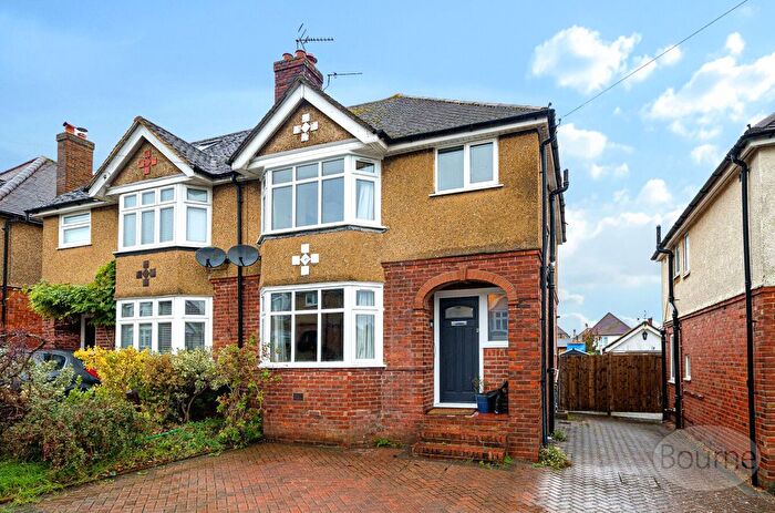 3 Bedroom Semi Detached House For Sale In Byrefield Road, Guildford, Surrey, GU2