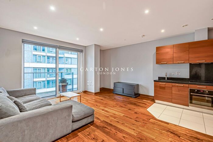 1 Bedroom Flat For Sale In Hawker Building, Queenstown Road, London, SW11
