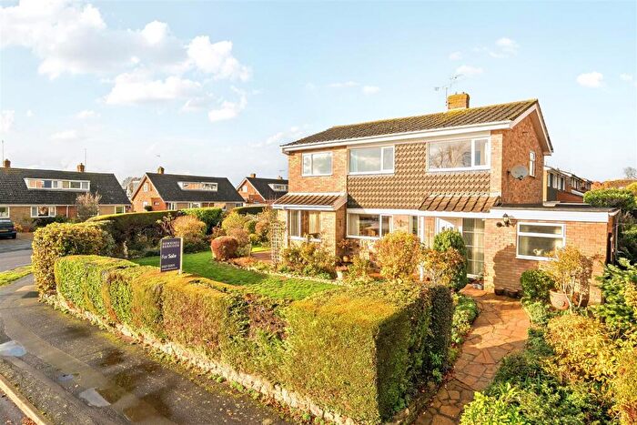 5 Bedroom Detached House For Sale In Bradden Way, Greens Norton, NN12