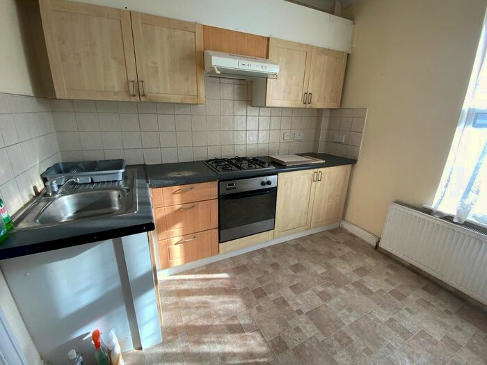 2 Bedroom Flat To Rent In Coldharbour Lane, Hayes UB3