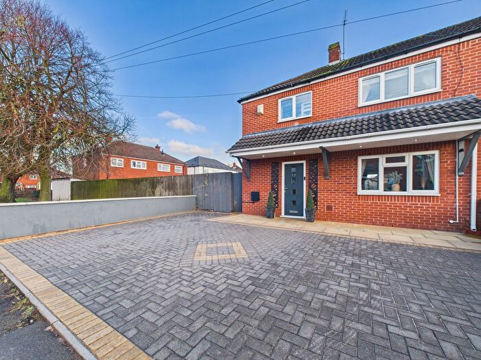 3 Bedroom Semi Detached House For Sale In Arden Road, Hockley, Tamworth, B77