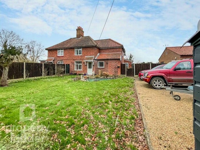 3 Bedroom Cottage For Sale In Low Street, Sloley, Broadland, NR12