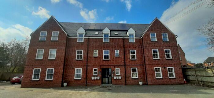 2 Bedroom Apartment To Rent In Cricketers Field, Middleton Road, Banbury, Oxon, OX16