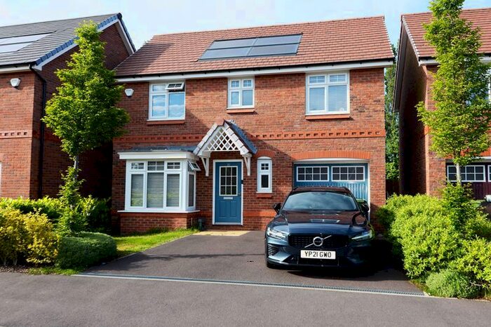 3 Bedroom Detached House To Rent In Brigadier Road, Stockport, SK5