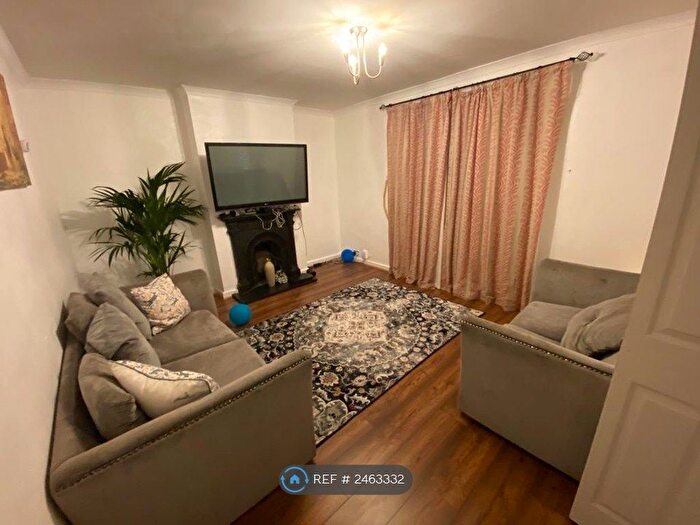 4 Bedroom Semi-Detached House To Rent In Waldo Place, Mitcham, CR4