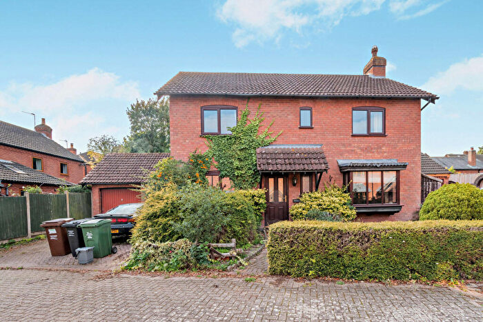 4 Bedroom Detached House For Sale In Penfold Close, Hathern, LE12