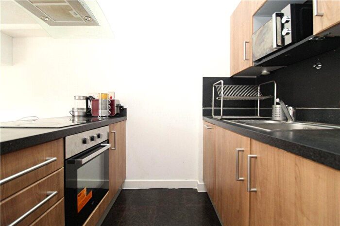 2 Bedroom Apartment To Rent In Whitestone Way, Croydon, CR0