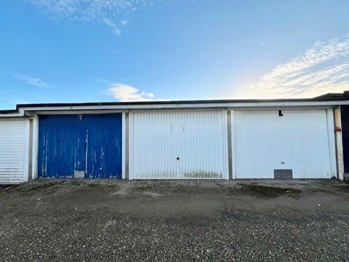 Garage / Parking To Rent In Broomhill Road, Aberdeen, AB10