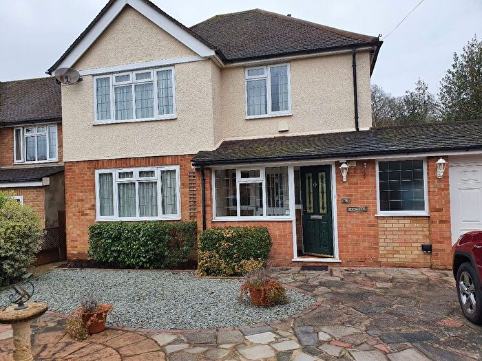 3 Bedroom Detached House To Rent In The Ruffetts, South Croydon, CR2