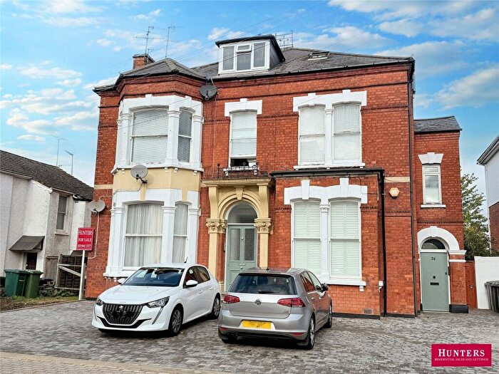 1 Bedroom Apartment For Sale In Leicester Road, New Barnet, Hertfordshire, EN5