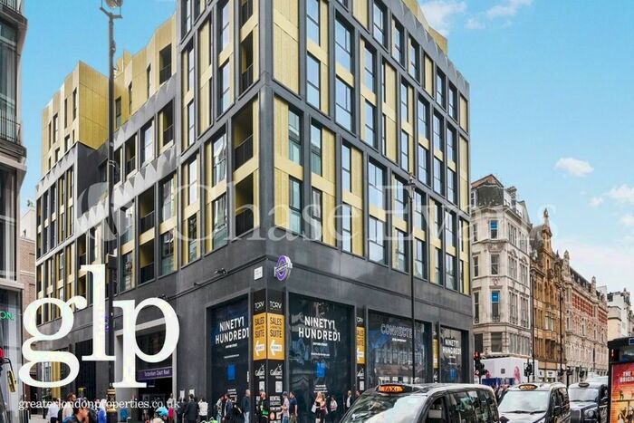 2 Bedroom Flat To Rent In Fareham Street, London, Greater London, W1F