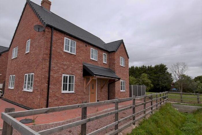 4 Bedroom Property To Rent In Stonebow Road, Drakes Broughton, Pershore, WR10