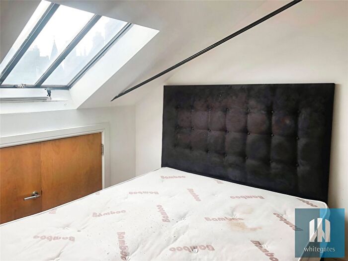 2 Bedroom Flat To Rent In Britannia Buildings, St Peters Street, Huddersfield, HD1