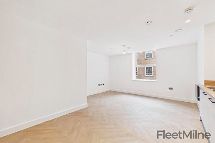 2 Bedroom Apartment For Sale In Fountain Court, Steelhouse Lane, Birmingham, B4