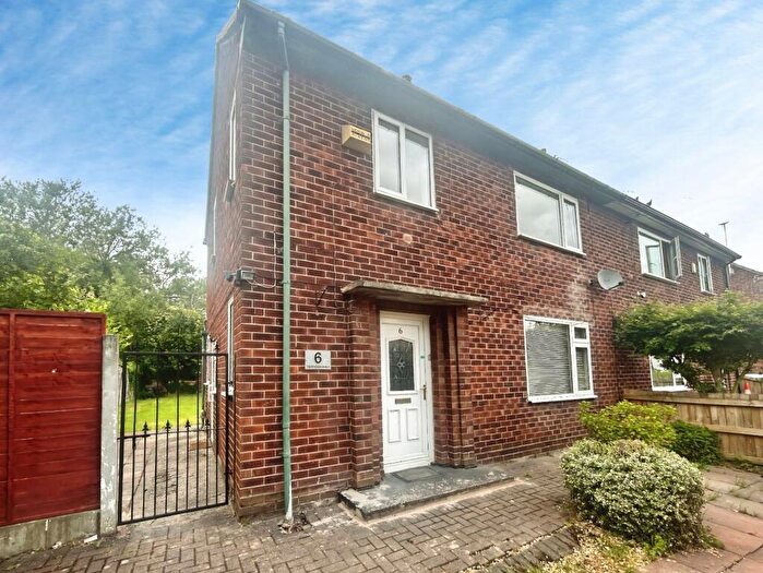 3 Bedroom End Of Terrace House To Rent In Torridon Walk, Manchester, Greater Manchester, M22